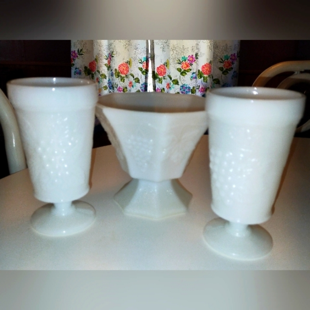 Milk Glass  Grape Anchor Hocking  Pedestal Candy Dish And 2 Tumblers